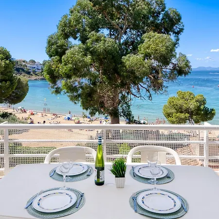 With View Apartment Montjoi