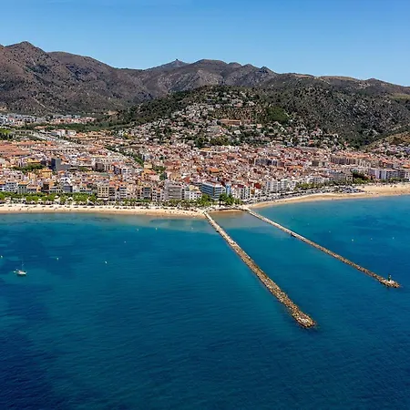 With View Apartment Montjoi